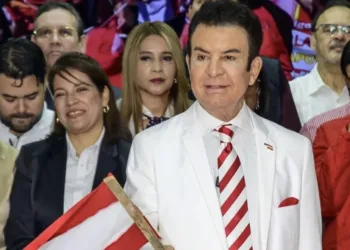 Candidato Liberal de Honduras dice que es el favorito para las presidenciales