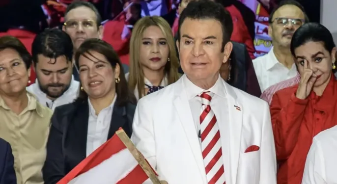 Candidato Liberal de Honduras dice que es el favorito para las presidenciales