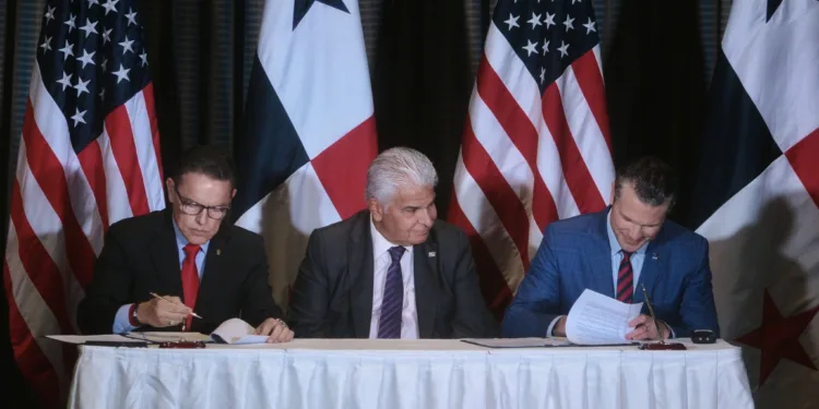 Panamá y EEUU refuerzan alianza en seguridad durante visita del secretario de Defensa Pete Hegseth
