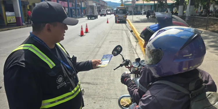 Detienen a 22 conductores peligrosos durante Semana Santa en El Salvador