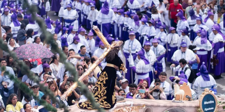 Viernes Santo en Centroamérica: Tradición, fe y unidad regional​
