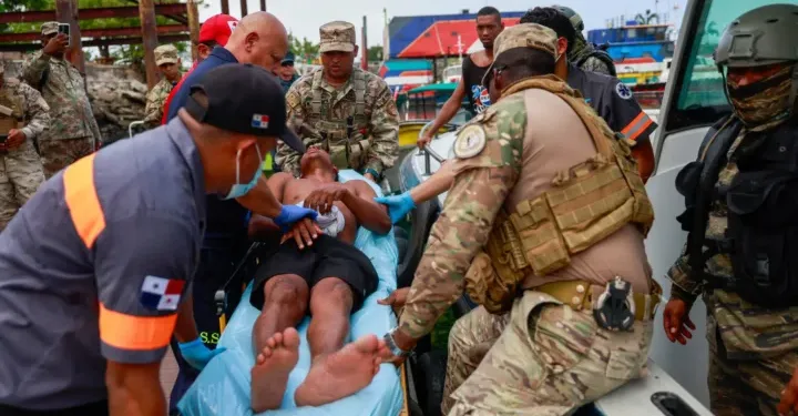 Presidente panameño ordena investigación de naufragio que dejó dos muertos y un desaparecido