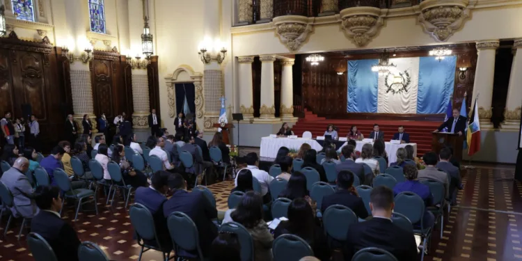 Guatemala: La plataforma OportuGuate y nueva unidad del Mintrab buscan reducir migración irregular