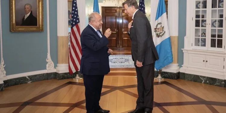Gobierno de EEUU reafirma su apoyo al presidente guatemalteco en defensa de la democracia