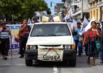 Bloqueos en Guatemala afectan varias rutas del país; acceso al aeropuerto podría verse comprometido