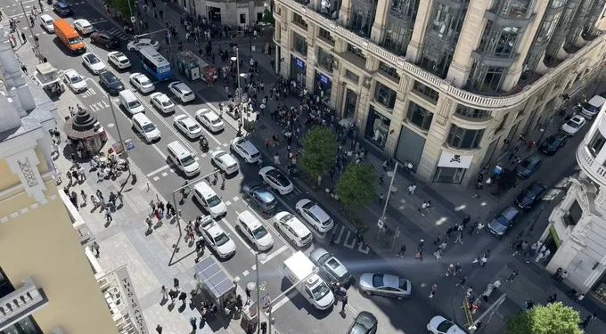 Apagón masivo paraliza España y Portugal: caos en infraestructuras y transporte