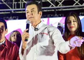 Salvador Nasralla vuelve a respaldar a consejeras electorales de Honduras y advierte movilización ciudadana si son removidas