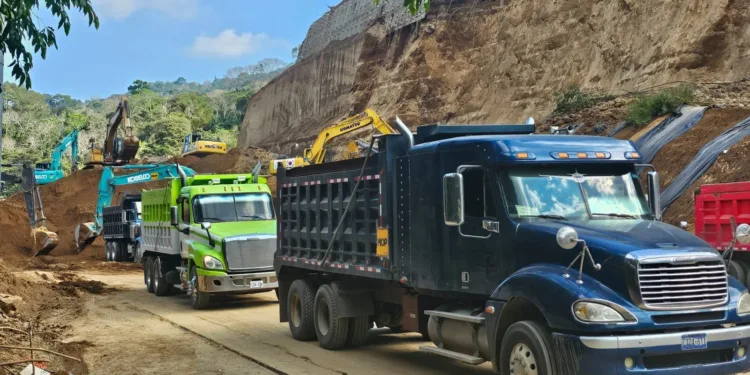 Tramo de carretera Panamericana en El Salvador será habilitado hasta el 5 de mayo, anuncia el gobierno