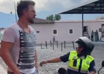 Ni Ricardo Arjona se salva de las multas en Antigua Guatemala
