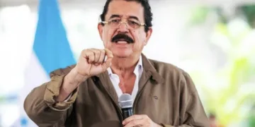 Gobierno de Xiomara Castro ordena la lectura obligatoria de “El Golpe 28-J” en escuelas de Honduras