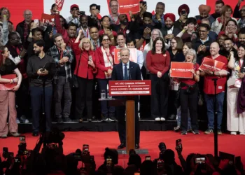 Mark Carney lidera a los liberales a su cuarta victoria consecutiva en Canadá