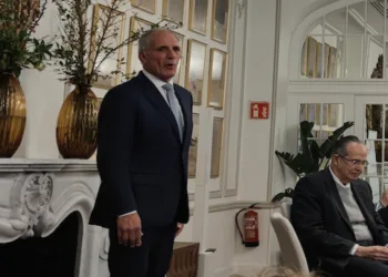 Nasry Asfura durante su discurso en un foro en Madrid, España.