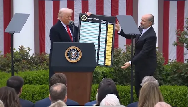 Trump impone aranceles a Centroamérica y golpea doble al istmo con tarifas y deportaciones