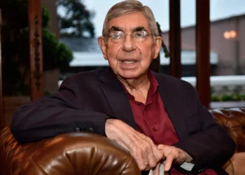 Estados Unidos retira la visa al expresidente costarricense Óscar Arias