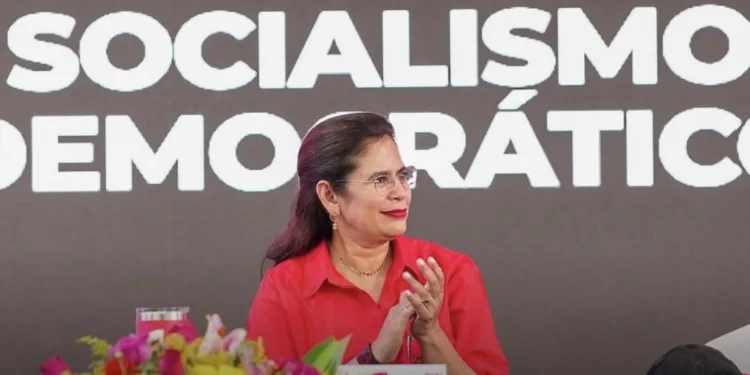 La ministra de Defensa y el canciller deben renunciar esta semana para participar en elecciones generales en Honduras