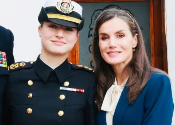 La reina Letizia de España viaja a Panamá para ver a la princesa Leonor durante su formación naval