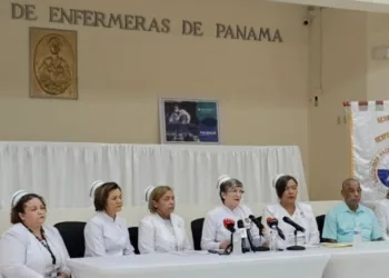 Enfermeras panameñas anuncian protestas y marchas, pero no se sumarán al paro médico del 5 de mayo