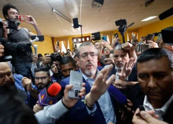 Bernardo Arévalo celebra el Día de la Libertad de Prensa en un país aún marcado por amenazas al periodismo