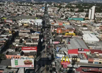 Alcalde de Guatemala anuncia renovación total de la Calle Martí, una de las principales de la capital