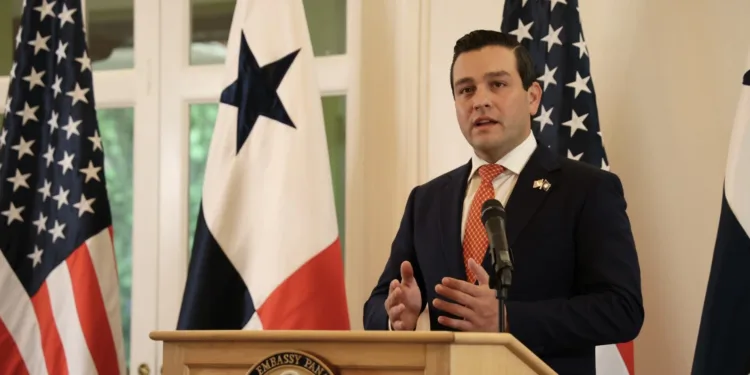 Embajador de EEUU en Panamá advierte sobre China: “No es un buen aliado para la región”