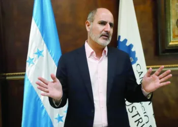 Empresario hondureño critica propuesta de Ley de Justicia Tributaria y cuestiona intenciones del Gobierno