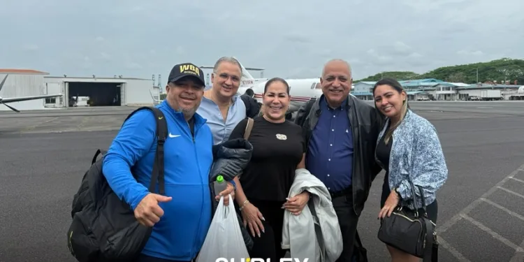 Allegados de Ricardo Martinelli viajan a Colombia tras polémica salida del exmandatario