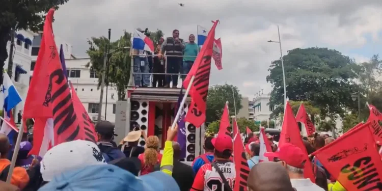 Defensoría del Pueblo en Panamá: “No se puede sacrificar el futuro educativo de una generación” con huelgas