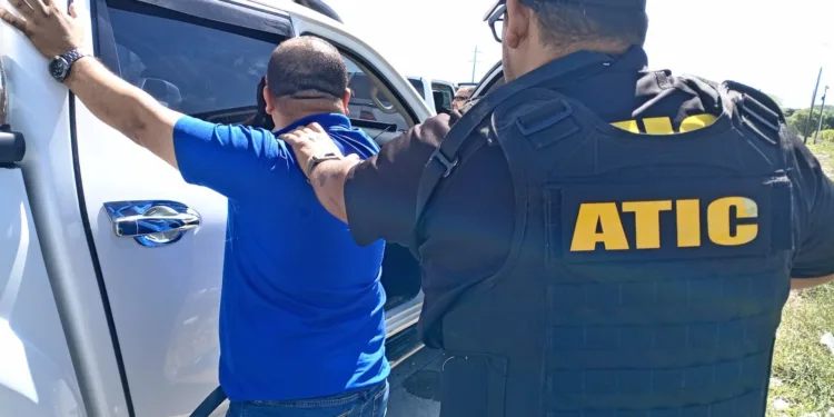 Iván Abad Velásquez Castro, de Koriun Inversiones, es detenido en Honduras. La firma ha sido intervenida por captación ilegal de fondos.