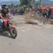 Protestas en Choloma, Honduras, donde decenas de ciudadanos exigen la devolución de su dinero invertido en Koriun, una firma que captó fondos de manera irregular.