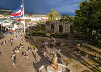 Costa Rica pidió un préstamo de $1,500 millones al FMI