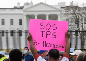 Comunidad hondureña en Estados Unidos intensifica presión por renovación del TPS