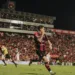Alajuelense vence a Saprissa en el Clásico y avanza a la Gran Final del fútbol costarricense