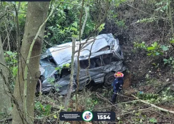 Autoridades guatemaltecas anuncian sanciones tras accidente en Chimaltenango y piden extremar precauciones por lluvias