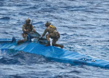 Narcosubmarino interceptado en el Caribe (imagen tomada de InSight Crime).