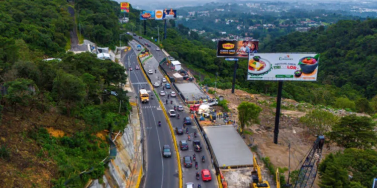 Guatemala anuncia cierre total en el km 11.5 de la ruta a El Salvador del 7 al 9 de junio por instalación de vigas en puente