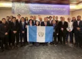 Guatemaltecos concluyen formación técnica en semiconductores en Taiwán