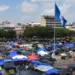 Gobierno de Guatemala oficializa aumento salarial a maestros en medio de una huelga sindical