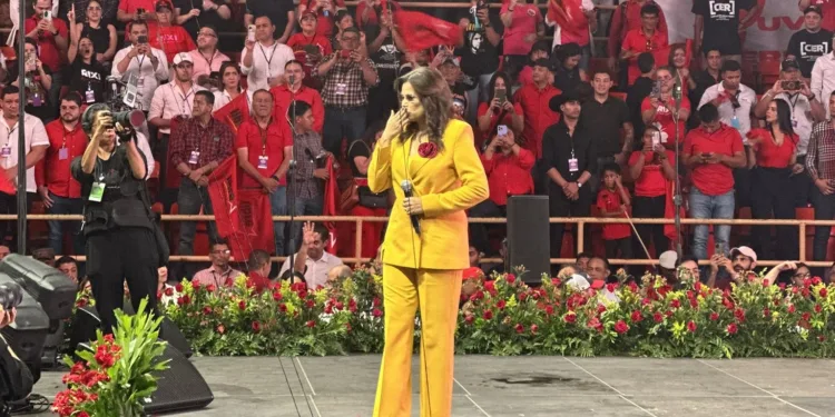 Honduras: Nasralla lanza desafío mientras Libre proclama a Rixi Moncada como su candidata presidencial