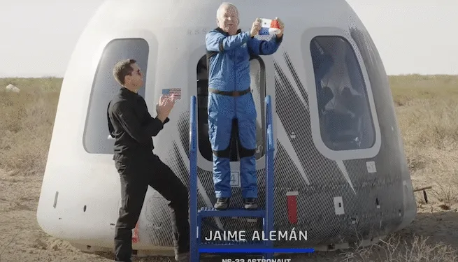 Empresario panameño Jaime Alemán completa viaje al espacio con Blue Origin