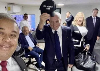 Ricardo Martinelli se declara “feliz y contento” tras asilo político en Colombia