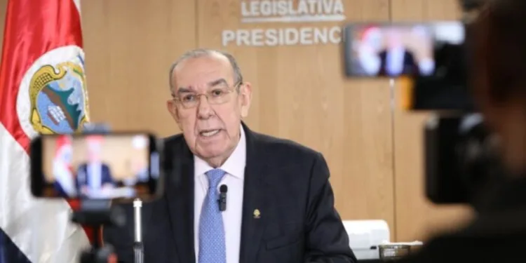 Rodrigo Arias es reelegido como presidente del Congreso de Costa Rica a pesar del rechazo del Ejecutivo