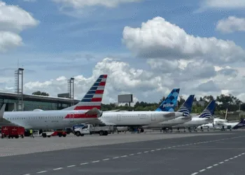 Aeropuerto La Aurora de Guatemala reanuda vuelos tras falla eléctrica de casi nueve horas