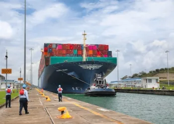 Economía de Panamá creció 5.2 % en primer trimestre 2025 impulsada por transporte y comercio