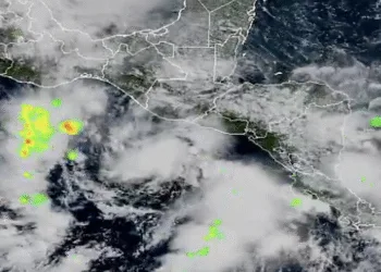 El Salvador y Honduras activan alerta verde ante intensas lluvias