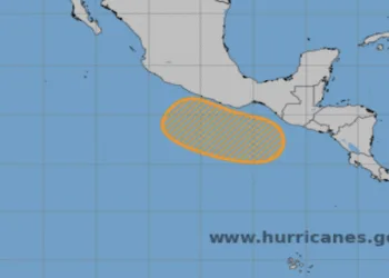 El Centro Nacional de Huracanes vigila el fenómeno que podría afectar la región a finales de esta semana.