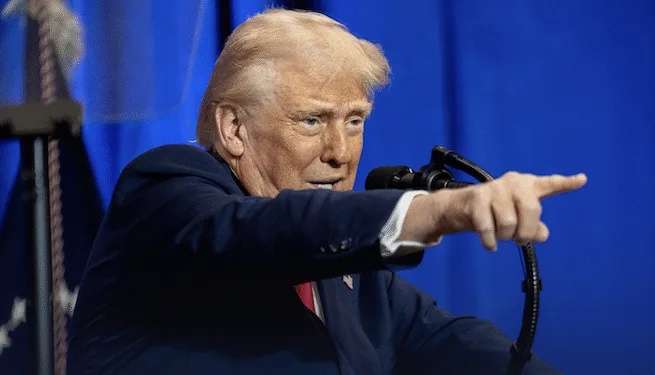 EE. UU. cancela el parole humanitario para medio millón de migrantes y ordena su salida inmediata