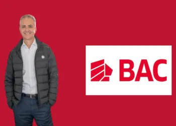 Banco costarricense alerta sobre video fraudulento que suplanta a su presidente con IA