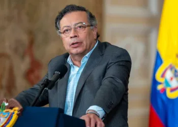 Petro dice que Fiscalía guatemalteca “obedece al crimen” tras orden de captura contra la fiscal de Colombia y exjefe CICIG