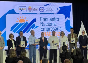 Gremial hondureña presenta Estrategia de Empresa Sostenible a candidatos presidenciales