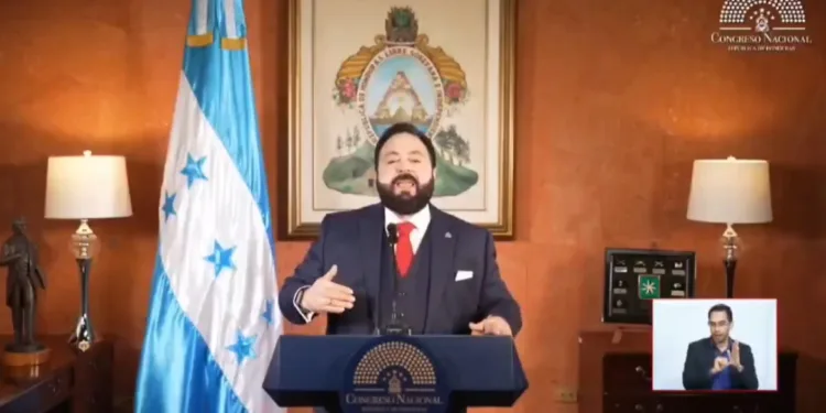 Presidente del Congreso de Honduras amenaza con “aplicar mano dura” contra diputados opositores
